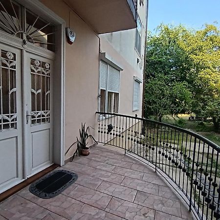 Rom Apartman Budapest Exteriör bild