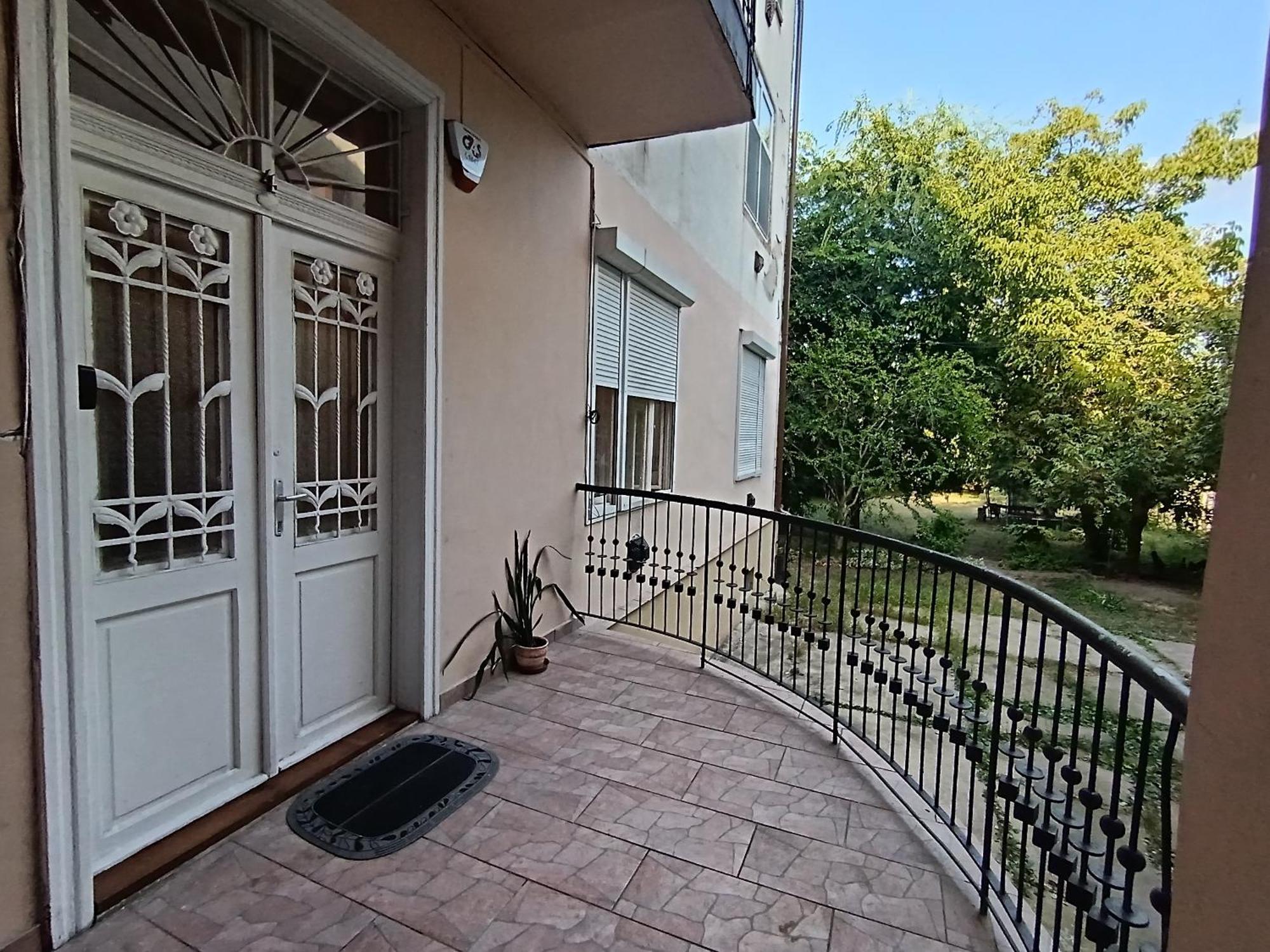 Rom Apartman Budapest Exteriör bild